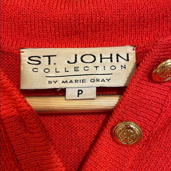St. John by Marie Gray vibrant Deep Coral and gold trim Knit Top Size P - Picture 2 of 8